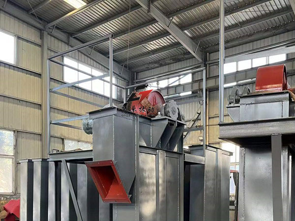 斗式提升机的结构是怎样的？